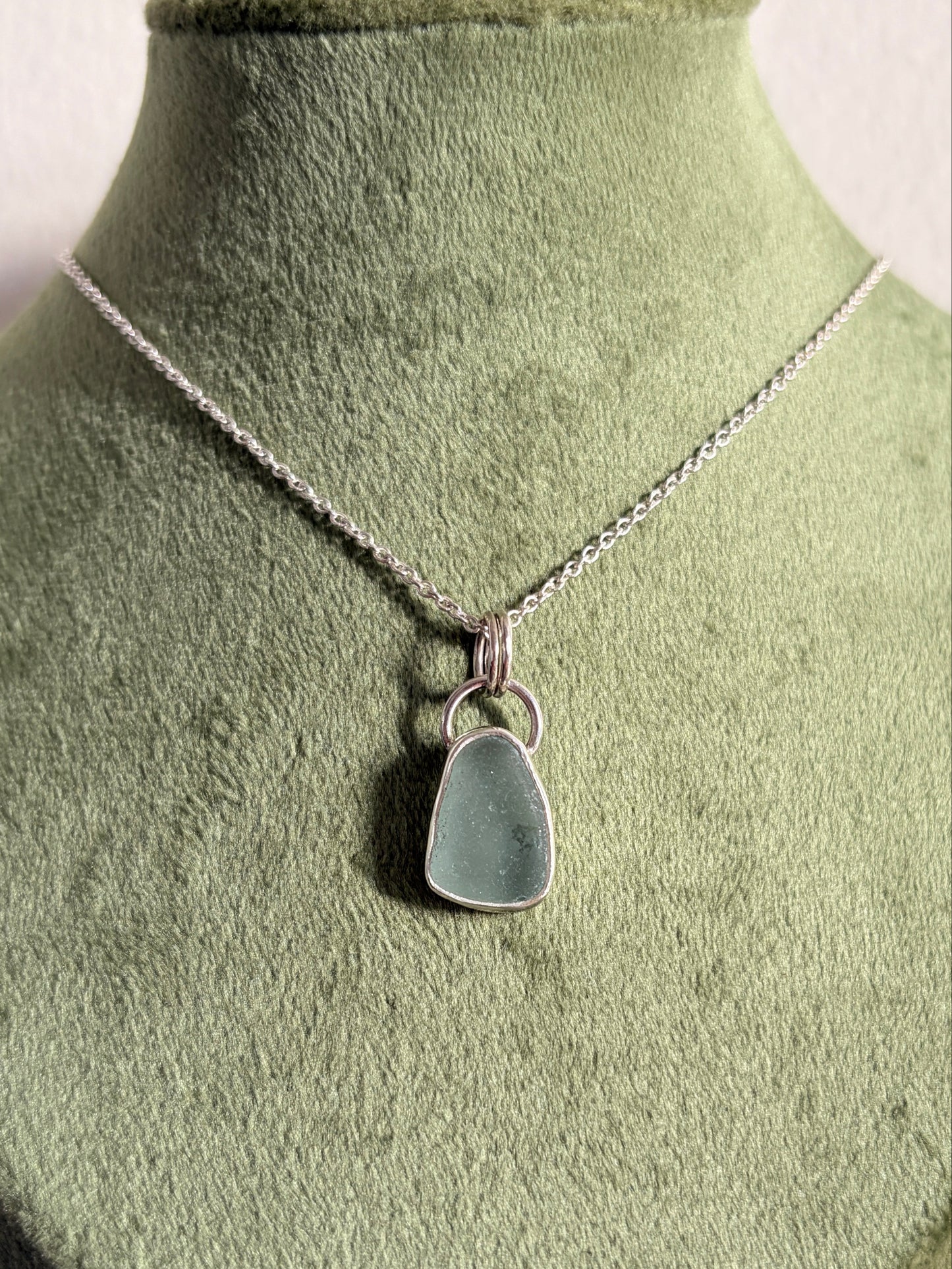 Uma Necklace (925)