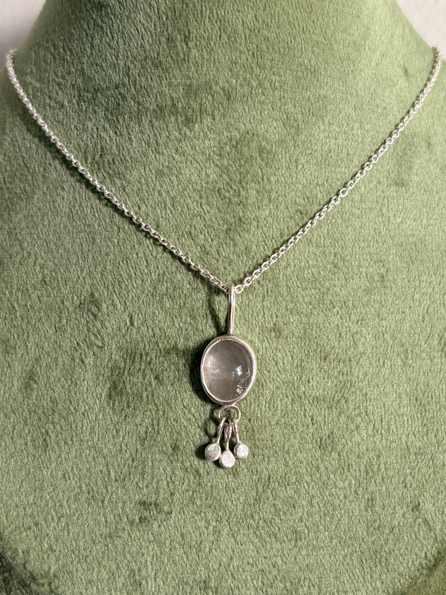 Rozy Necklace (925)